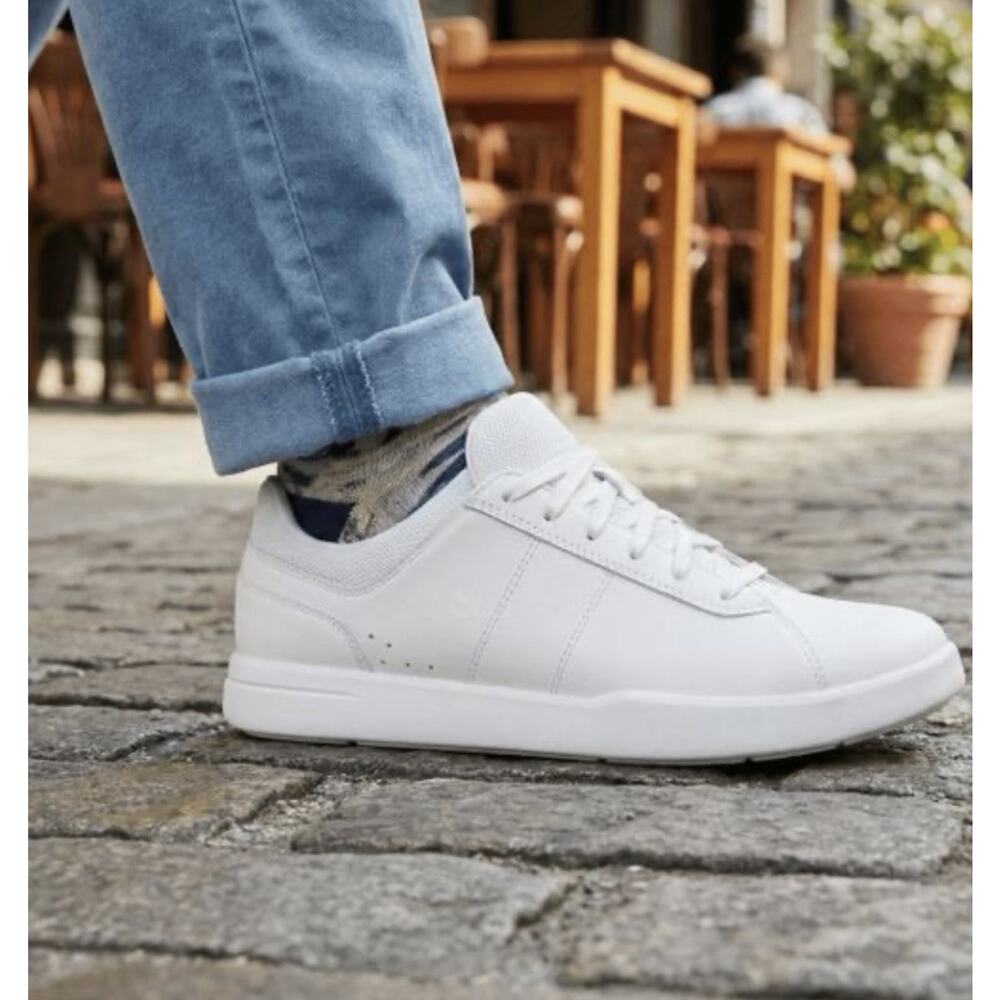 NEW Goodfellow & Co White Minimalist Low Top Sneakers 7 Casual Lace Up Shoes